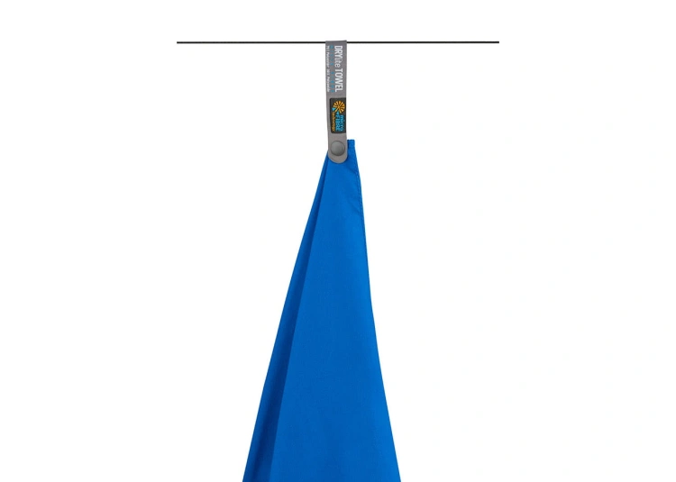 ADRYA_DryliteTowel_USP_03_PressStudHangingLoop_Cobalt.jpg
