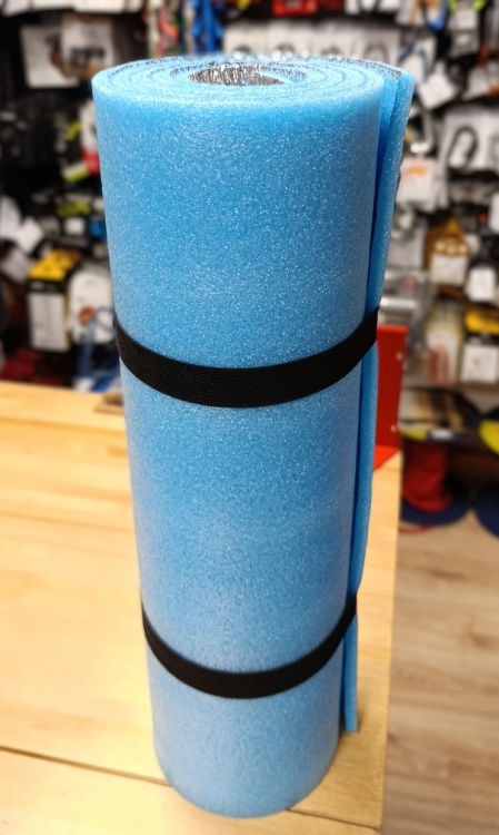 grant alu niebieska.jpg