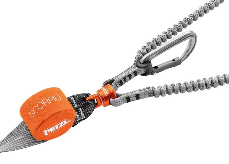 L060CB00-SCORPIO-EASHOOK-SWIVEL-focus-3_LowRes.jpeg